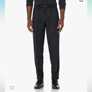 4 for $20 NWT Classic-Fit Expandable-Waist Pleated Dress Pant - Black - 32Wx29L